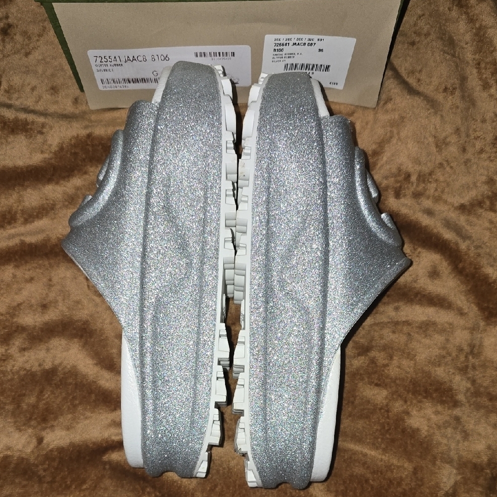 Gucci Glitter RubnerSandals with Embossed GG Logo Size 36(6) Womans - Picture 5 of 11